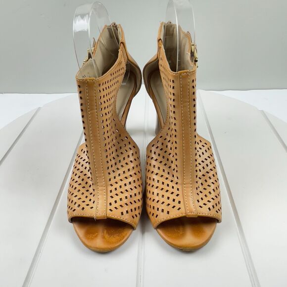 Merona Womens Size 8 Beige Zip Back Peep Toe Ankle Booties Heels - Picture 2 of 8